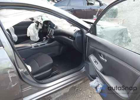 2022 Nissan Sentra Sv Xtronic Cvt z USA, uszkodzony, nr VIN 3N1AB8CV1NY275591